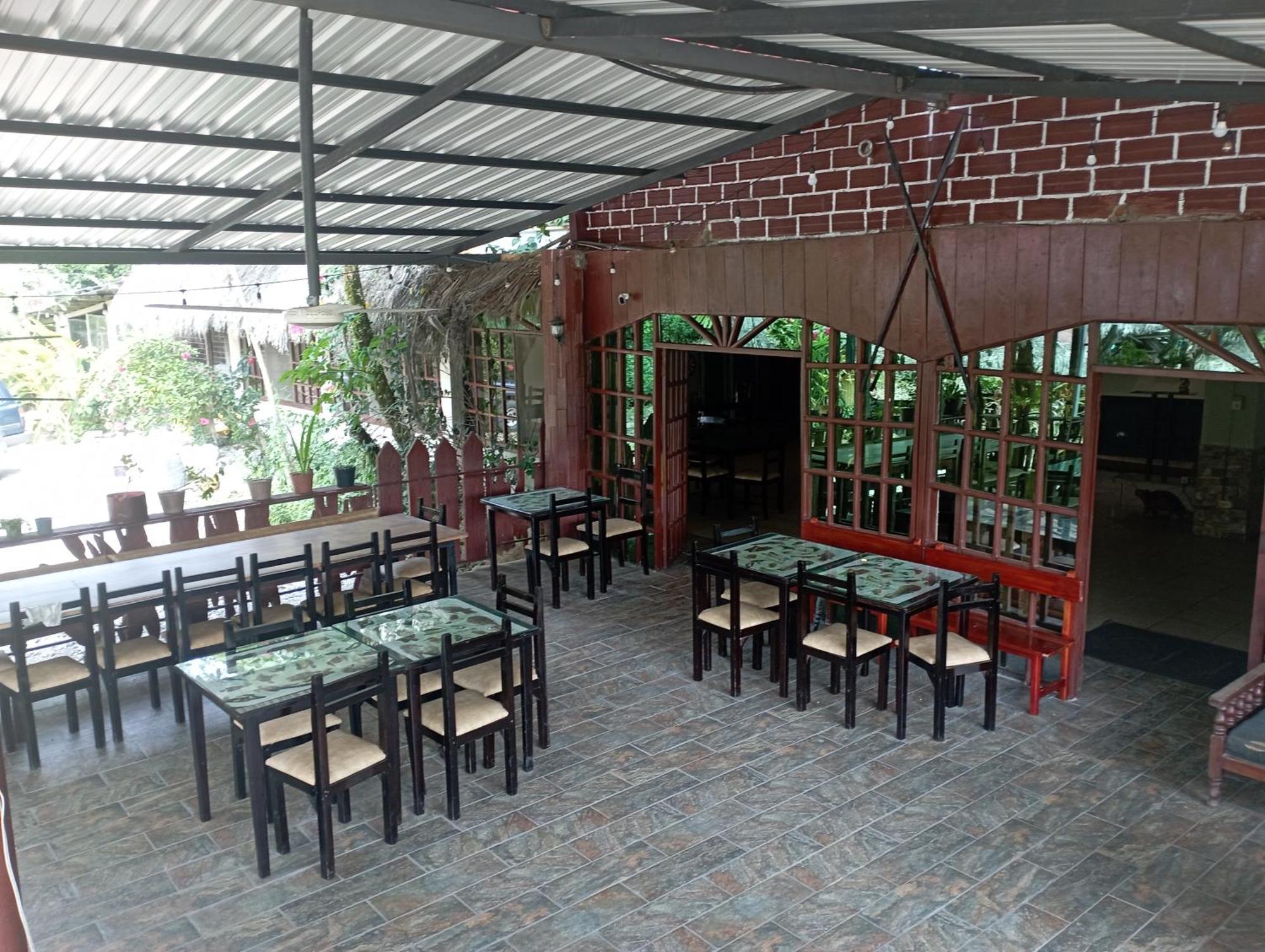 Grand Selva Lodge & Tours Тена Екстер'єр фото