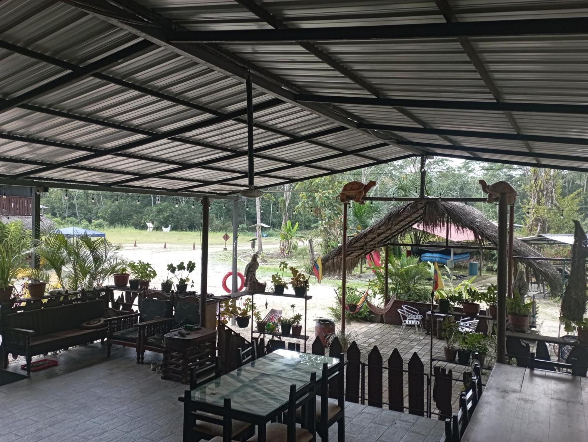 Grand Selva Lodge & Tours Тена Екстер'єр фото